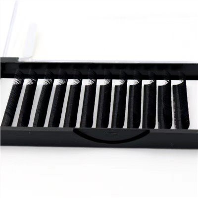 Επεκτάσεις βλεφαρίδων CC Curl